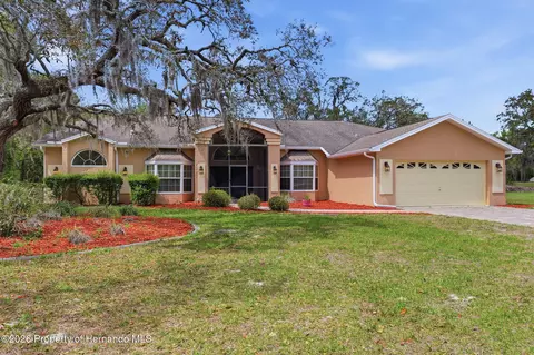 18805 Kelly Rd, Spring Hill, FL 34610