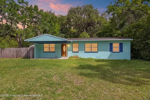 27 Croom Rd, Brooksville, FL 34601