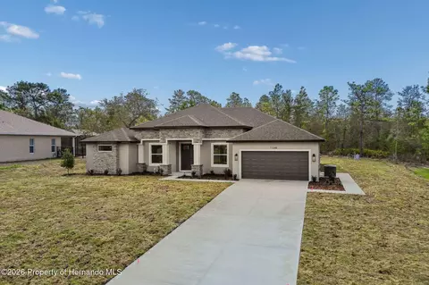 11248 Flock Ave, Weeki Wachee, FL 34613