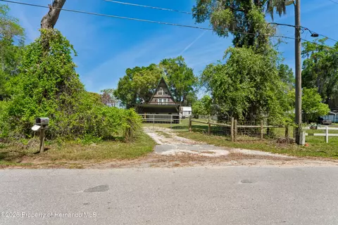 9366 County Road 649, Bushnell, FL 33513