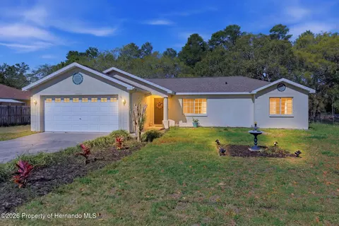 13039 Kittiwake Rd, Weeki Wachee, FL 34614