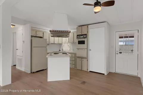 8425 Mohican Ave, Brooksville, FL 34613