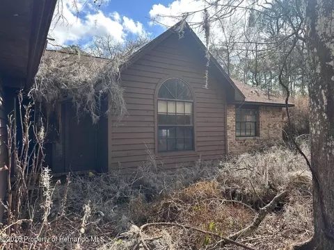 6154 Neff Lake Rd, Brooksville, FL 34601