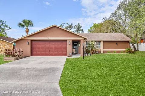319 Dartmouth Ave, Spring Hill, FL 34606