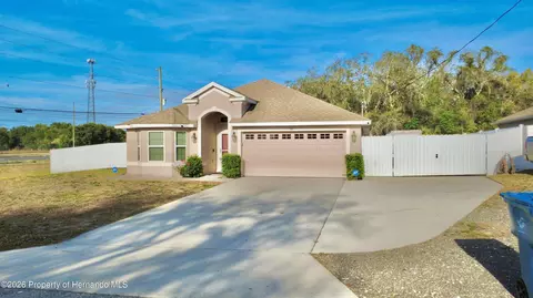 101 Parkton Ave, Spring Hill, FL 34606