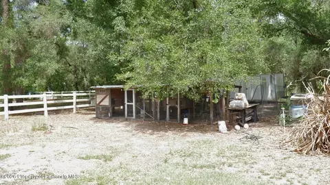 17622 Caufield Rd, Spring Hillpasco, FL 34610 photo 8