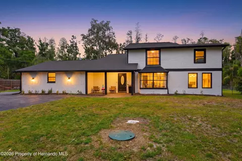 19003 Cedar Ln, Lutz, FL 33548