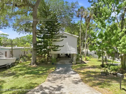 6169 Waverly Rd, Weeki Wachee, FL 34607 photo 18