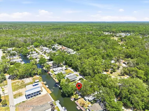 6169 Waverly Rd, Weeki Wachee, FL 34607 photo 12