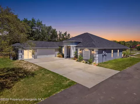 18354 Monteverde Dr, Shady Hills, FL 34610