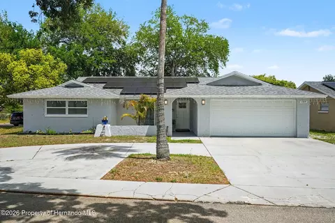 11828 Bingham Dr, Port Richey, FL 34668