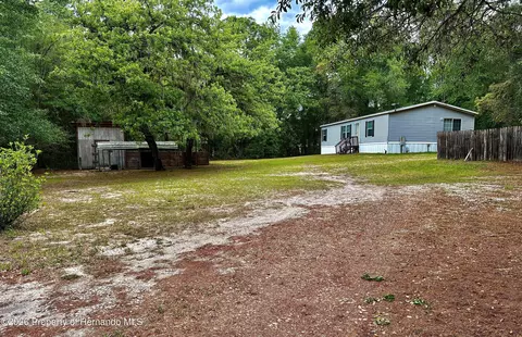 27001 Richbarn Rd, Brooksville, FL 34601