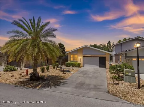 5198 S Riverview Cir, Homosassa, FL 34448