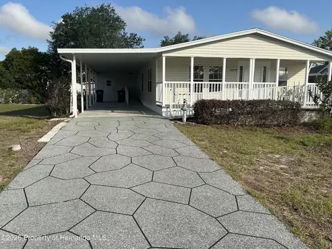 14279 Montclair Dr, Brooksville, FL 34613
