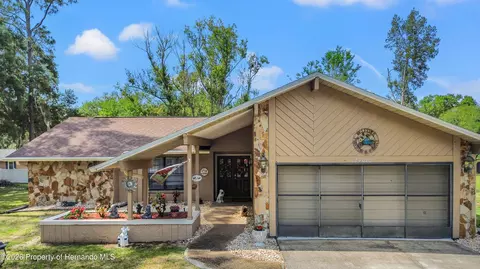 24088 Eppley Dr, Brooksville, FL 34601