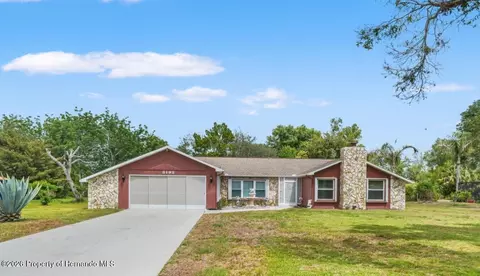 8192 Floral Dr, Weeki Wachee, FL 34607