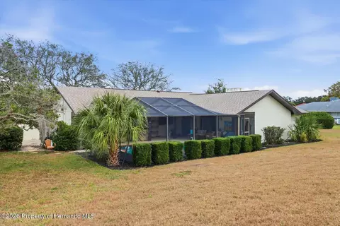 Exterior - 560 E Falconry Ct, Hernando, FL 34442 photo 6 of 6