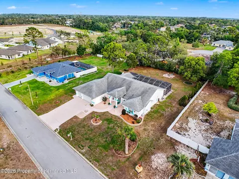 View/Area - 11344 Rainbow Woods Loop, Spring Hill, FL 34609 photo 5 of 6