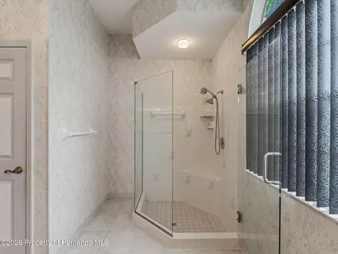 Bath - 11344 Rainbow Woods Loop, Spring Hill, FL 34609 photo 9 of 17
