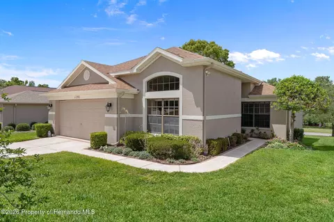Exterior - 11293 Copley Ct, Spring Hill, FL 34609 photo 2 of 6