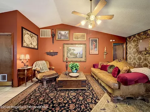 Living - 7111 Ricker Ave, Webster, FL 33597 photo 2 of 3