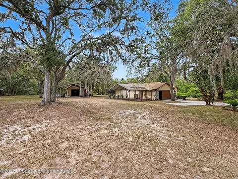 Exterior - 7111 Ricker Ave, Webster, FL 33597 photo 2 of 9