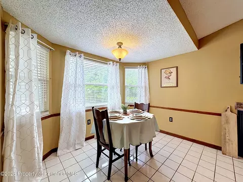 Dining - 7111 Ricker Ave, Webster, FL 33597 photo 1 of 4