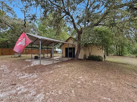 Exterior - 7111 Ricker Ave, Webster, FL 33597 photo 8 of 9