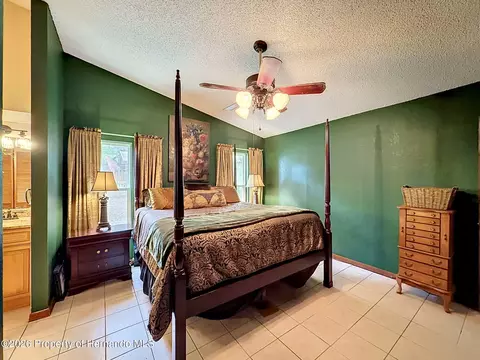 Bedroom - 7111 Ricker Ave, Webster, FL 33597 photo 1 of 4