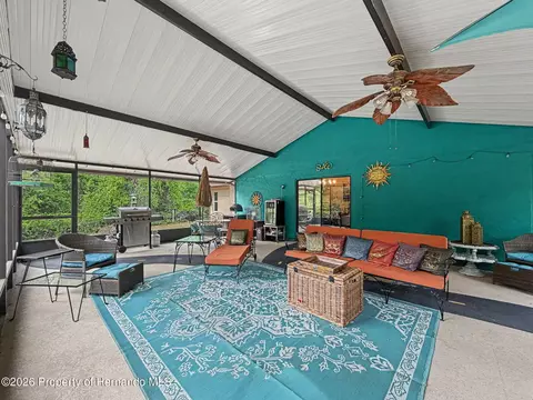 Exterior - 7111 Ricker Ave, Webster, FL 33597 photo 4 of 9