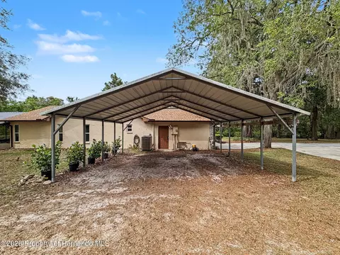 Exterior - 7111 Ricker Ave, Webster, FL 33597 photo 9 of 9