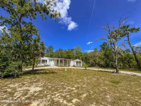 8431 Madison St, Brooksville, FL 34613
