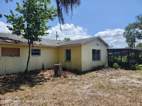 Exterior - 2377 Giovanni Ave, Spring Hill, FL 34608 photo 3 of 3