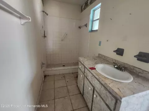 Bath - 2377 Giovanni Ave, Spring Hill, FL 34608 photo 1 of 2