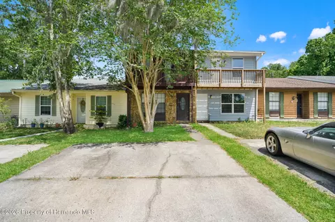 843 Village Dr, Brooksville, FL 34601