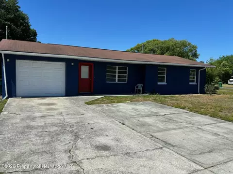 39219 5th Ave, Zephyrhills, FL 33542