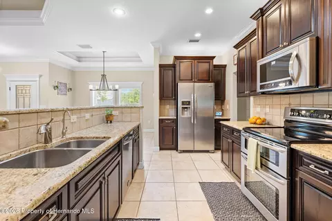 Kitchen - 5384 Slater Rd, Spring Hill, FL 34608 photo 4 of 5