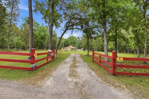 12220 Timber Ln, Brooksville, FL 34601