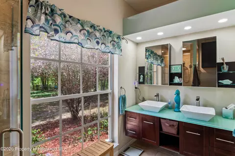 Bath - 16225 Bonzai Trl, Spring Hill, FL 34613 photo 1 of 4