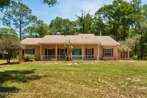 Exterior - 16225 Bonzai Trl, Spring Hill, FL 34613 photo 2 of 24