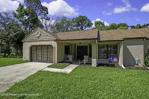 6762 Pearleaf Ct, Spring Hill, FL 34606