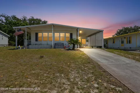 15080 Rialto Ave, Brooksville, FL 34613