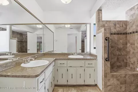 Bath - 8464 Delaware Dr, Weeki Wachee, FL 34607 photo 2 of 5
