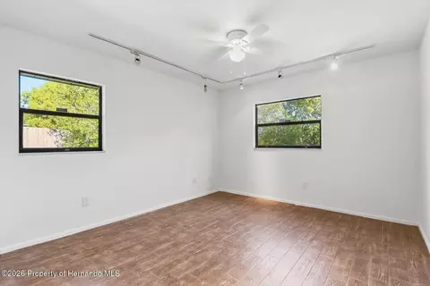 Bedroom - 8464 Delaware Dr, Weeki Wachee, FL 34607 photo 5 of 7