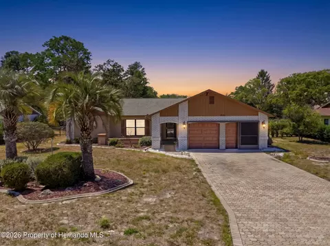 8081 Pagoda Dr, Spring Hill, FL 34606
