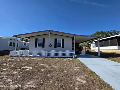 8027 Eastern Cir Dr, Brooksville, FL 34613