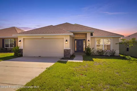 5524 Ocean Breeze Dr, Spring Hill, FL 34609