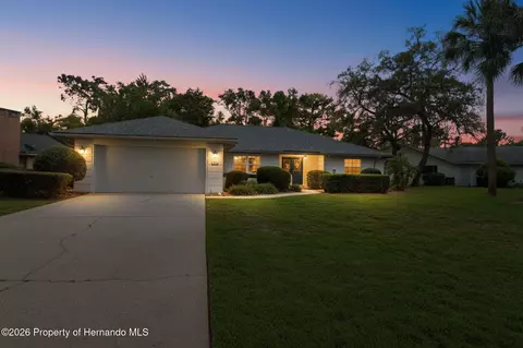 7 Salvia Ct W, Homosassa, FL 34446
