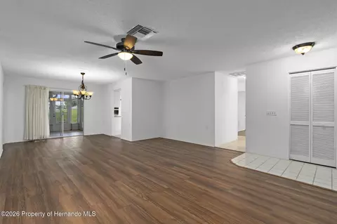 Living - 3072 Eagle Bend Rd, Spring Hill, FL 34606 photo 2 of 8