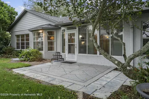 Exterior - 3072 Eagle Bend Rd, Spring Hill, FL 34606 photo 9 of 22